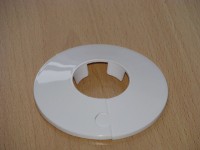 Plastová krycí růžice dělená pro trubku pr. 28 mm (3/4")